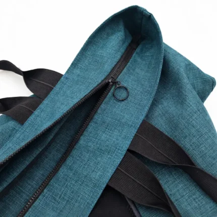 didele kelionine rankine su užtrauktukais